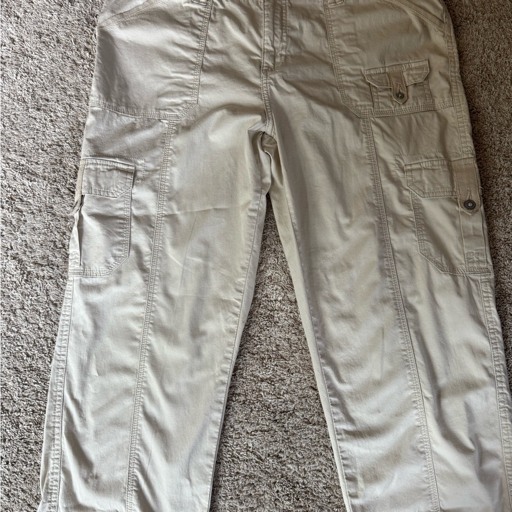 Lee Women's Beige Cargo Capris